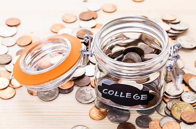 The 10 Dos and Dont’s to Saving Money in College